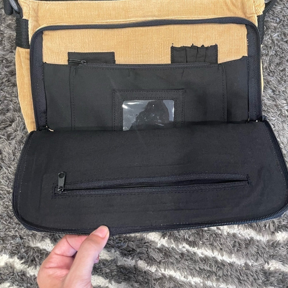 Sonoma corduroy messenger crossbody bag - Picture 9 of 10